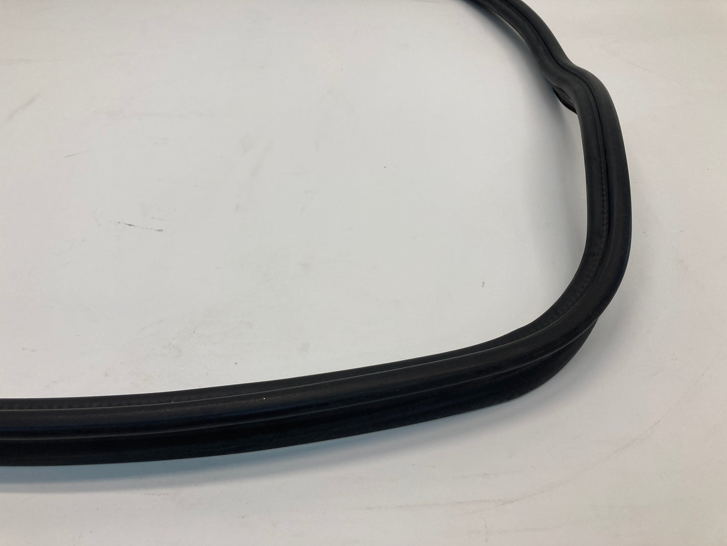 Mini Cooper 5 Door Hatch Trunk Lid Seal 51767379602 F55