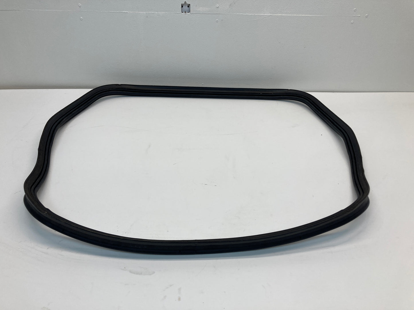 Mini Cooper 5 Door Hatch Trunk Lid Seal 51767379602 F55