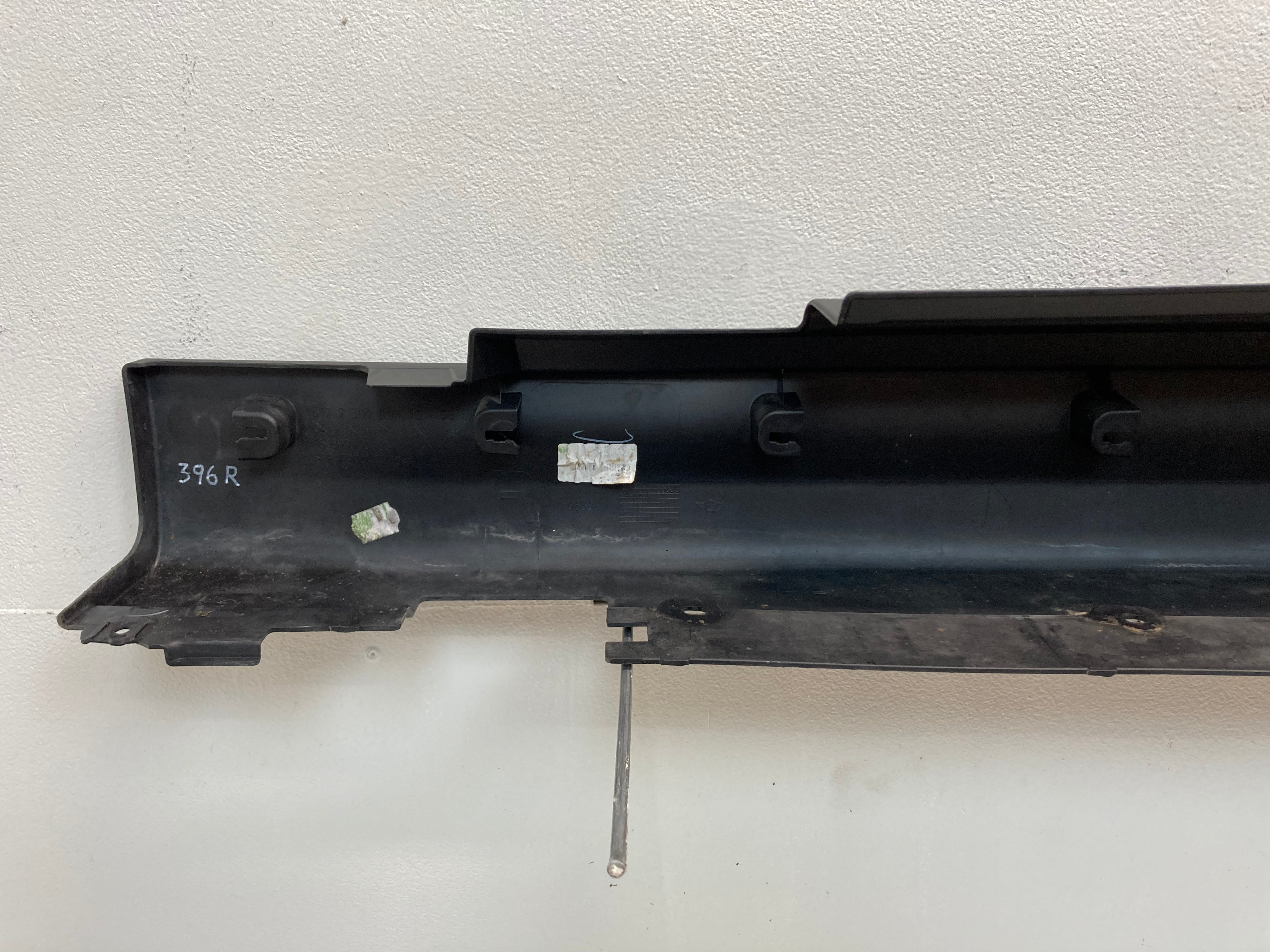 Mini Cooper S Right Side Skirt Trim 51775A3E756 14-21 F56 396 Mini Cooper S Right Side Skirt Trim 51775A3E756 14-21 F56 396