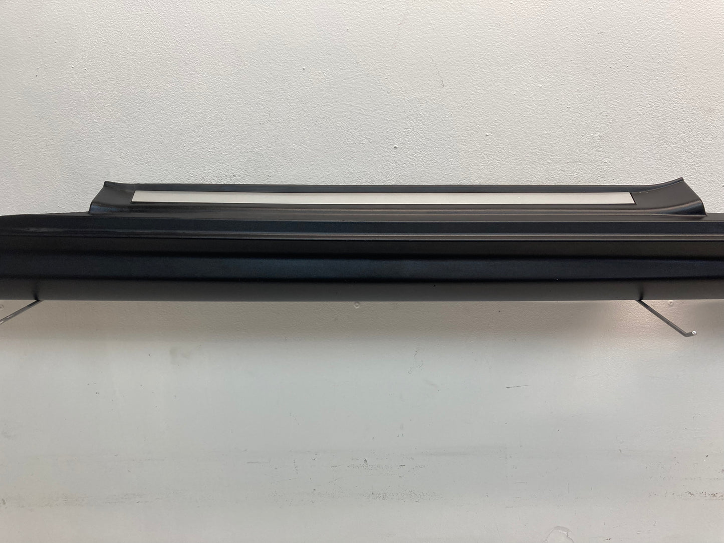 Mini Cooper Right Side Skirt Door Sill 51777147916 2007-2015 R56 R57 R58 R59 394