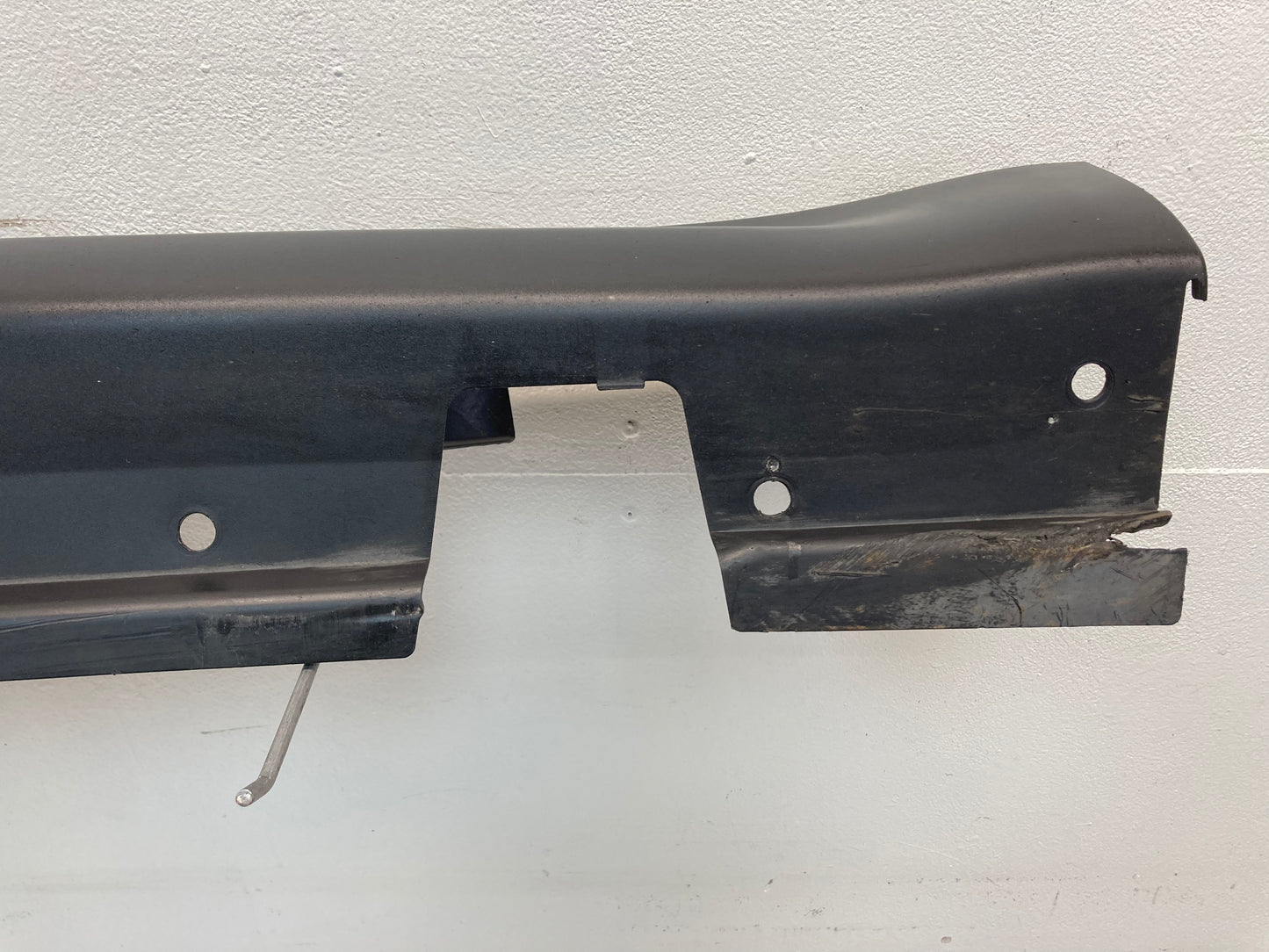 Mini Cooper Right Side Skirt Door Sill 51777147916 2007-2015 R56 R57 R58 R59 394