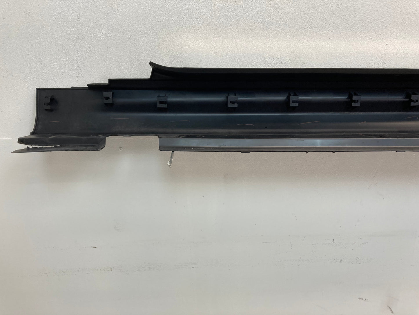 Mini Cooper Right Side Skirt Door Sill 51777147916 2007-2015 R56 R57 R58 R59 394