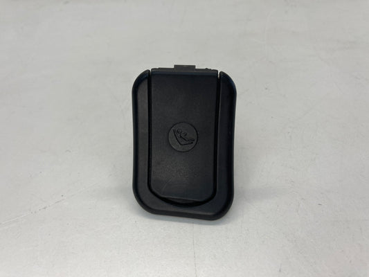 Mini Cooper Left Rear Seat Restraint Isofix Cover 52207043173 02-08 R50 R52 R53