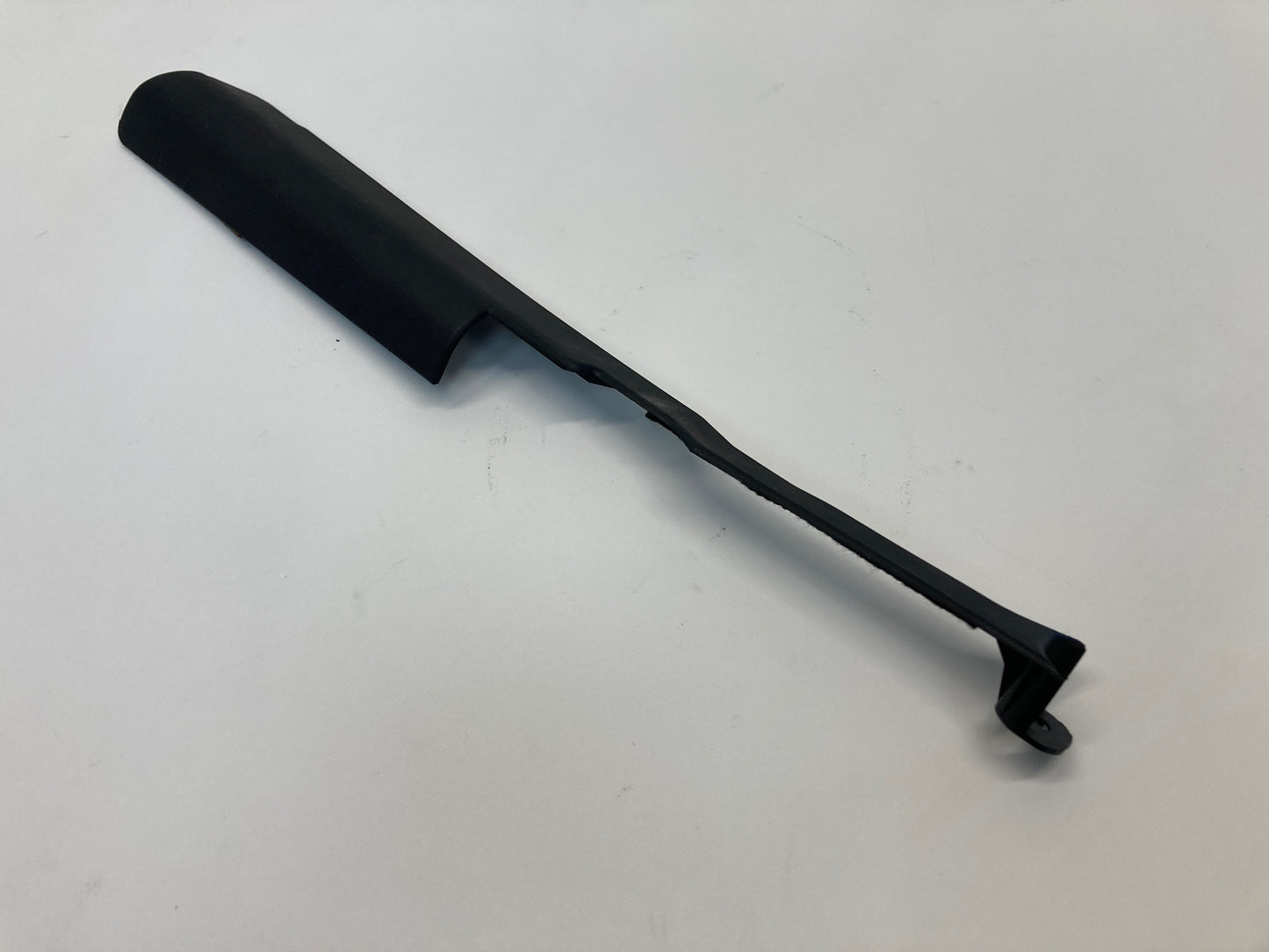 Mini Cooper Convertible Right Center Covering Trim 54347154512 05-08 R52