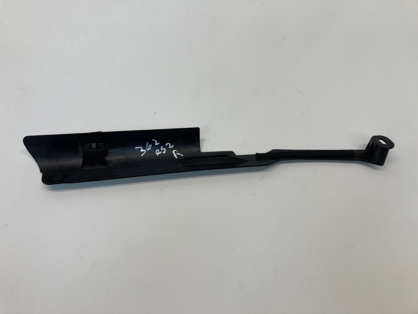 Mini Cooper Convertible Right Center Covering Trim 54347154512 05-08 R52