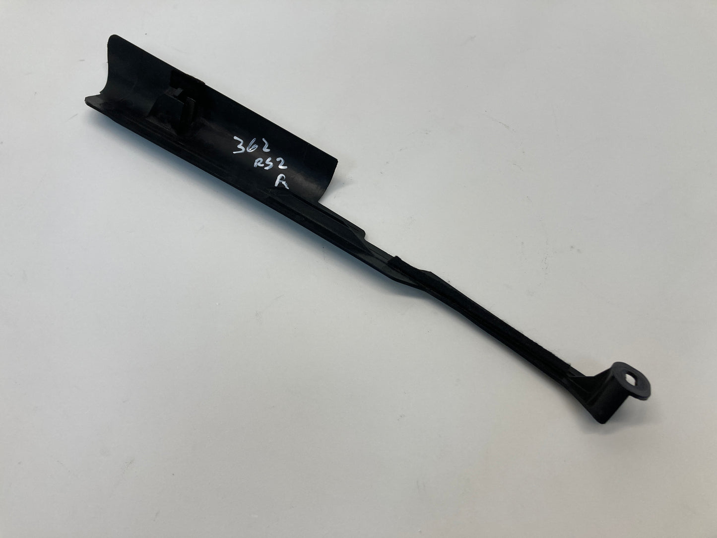 Mini Cooper Convertible Right Center Covering Trim 54347154512 05-08 R52