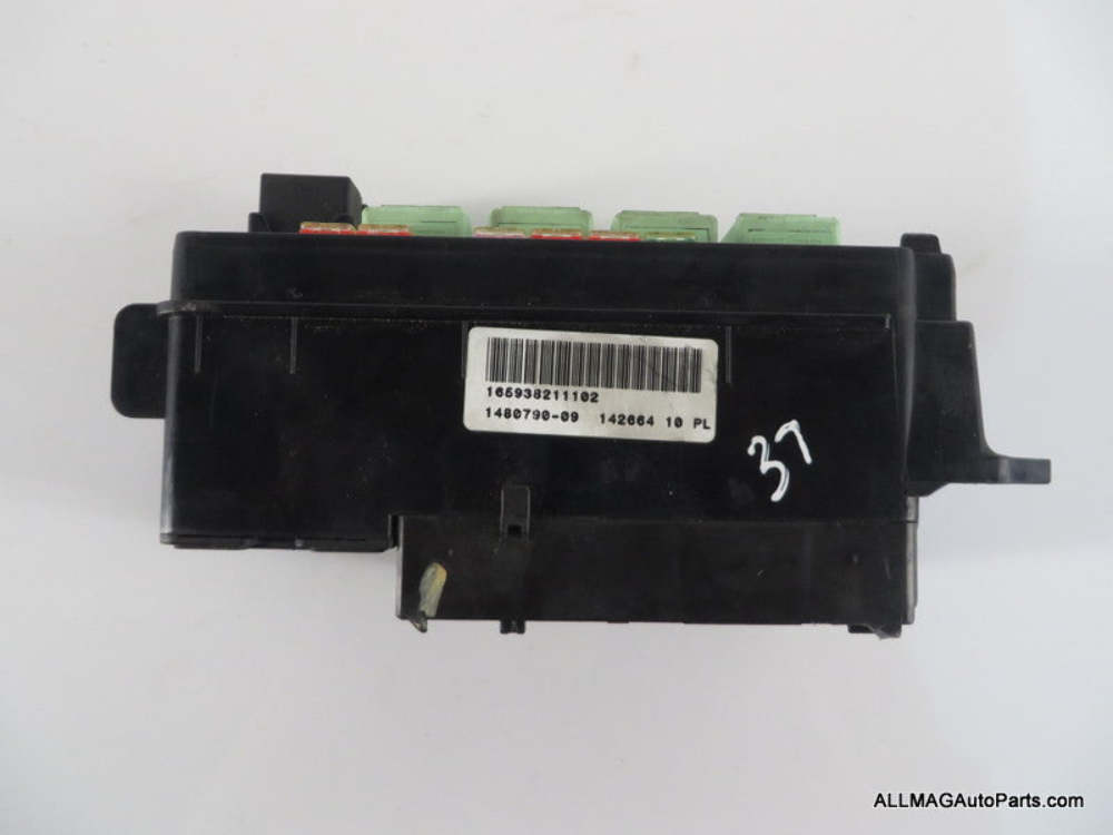 Mini Cooper Engine Bay Fuse Relay Box 61131480790 02-03 R50 R53
