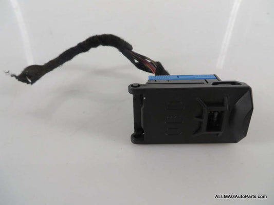 Mini Cooper OBD Plug Housing 61138380698 02-08 R50 R52 R53