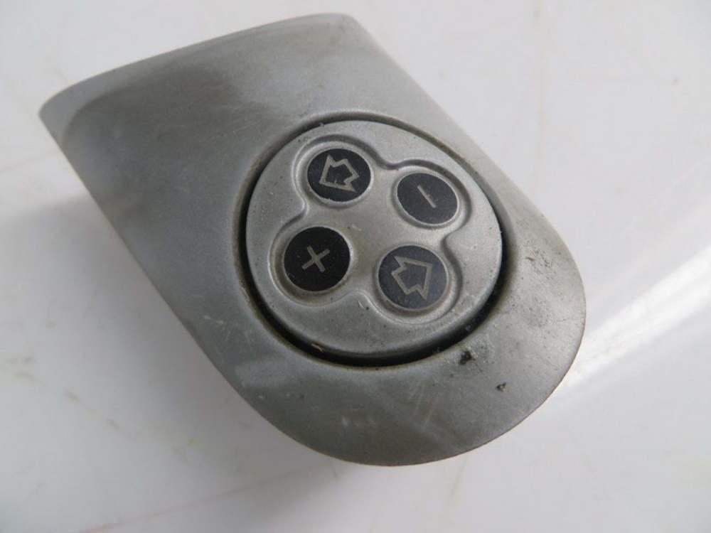 Mini Cooper Wheel Radio Control Switch 61316957302 05-08 R50 R52 R53