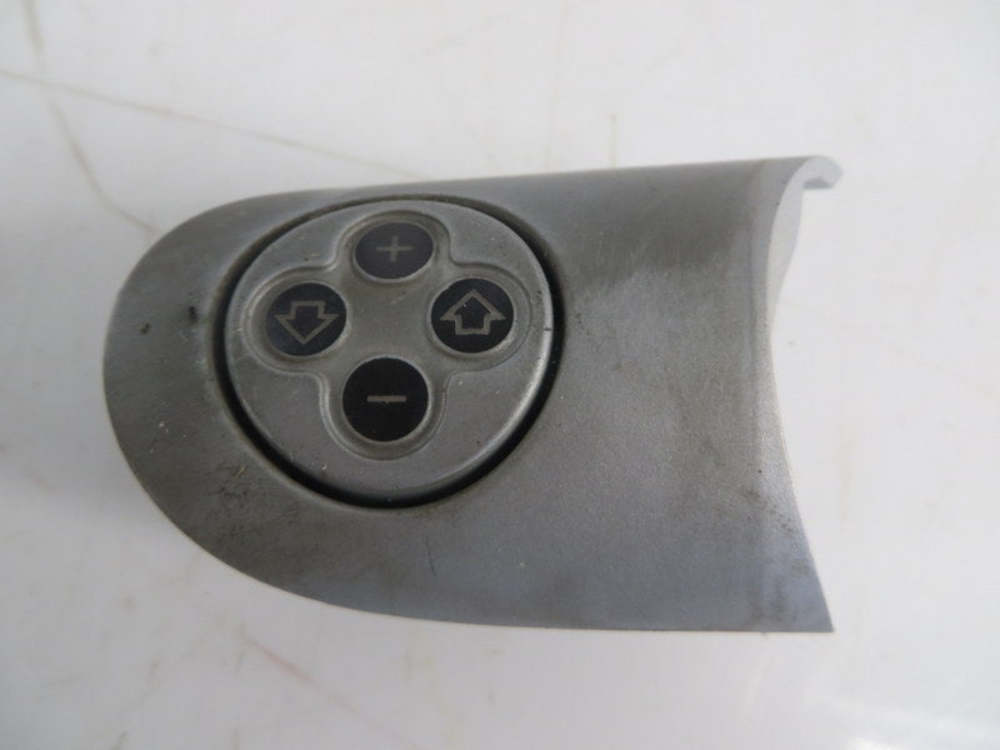Mini Cooper Wheel Radio Control Switch 61316957302 05-08 R50 R52 R53