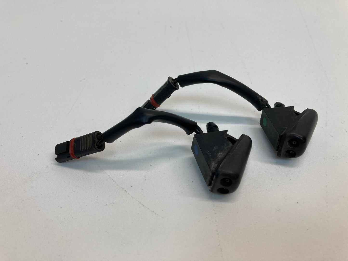 Mini Cooper Washer Spray Nozzles Heated Pair 61667146378 02-08 R50 R52 R53