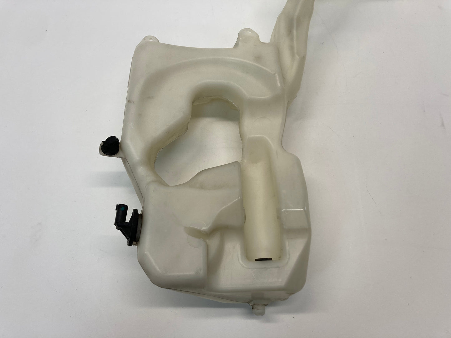 Mini Cooper Windshield Washer Reservoir 61667368642 07-15 R5x