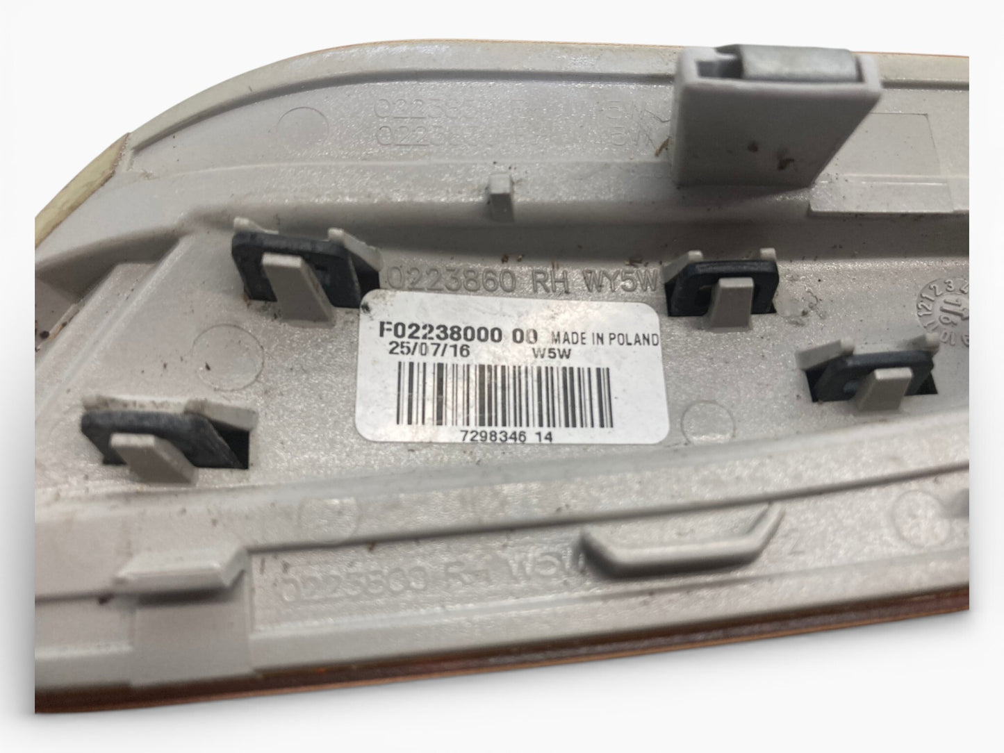 Mini Cooper Right Additional Turn Signal Scuttle 63137298346 14-21 F55 F56 F57