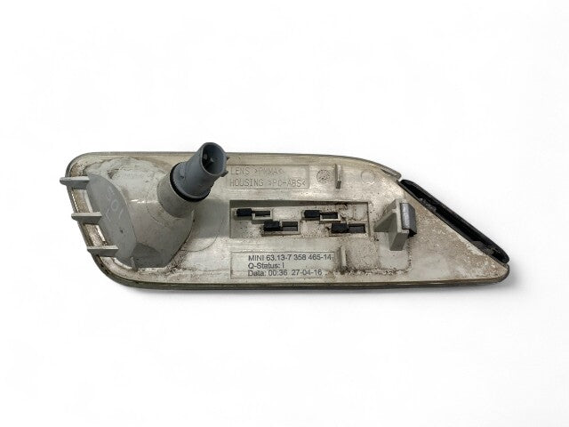 Mini Countryman S Right Turn Signal Light W/ Scuttle Trim 51137414096 17-24 F60