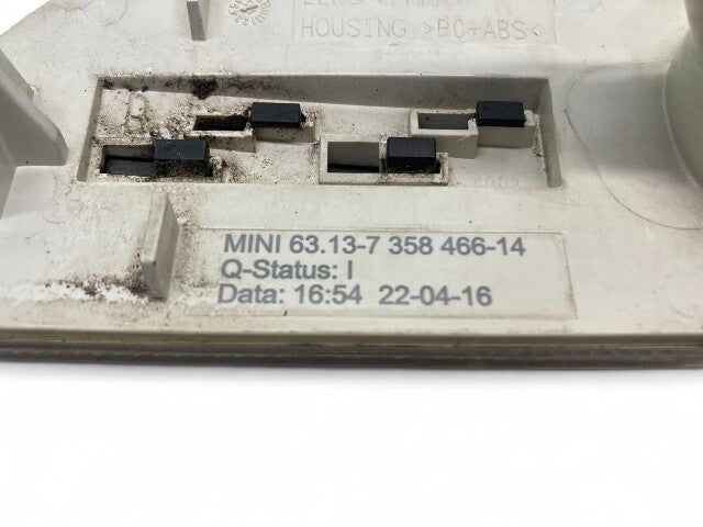 Mini Countryman S Right Turn Signal Light W/ Scuttle Trim 51137414096 17-24 F60