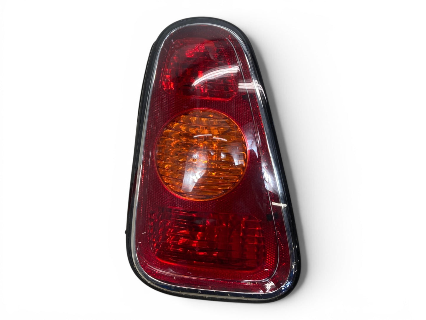 Mini Cooper Left Rear Tail Light 63216935783 2002-2004 R50 R53 537