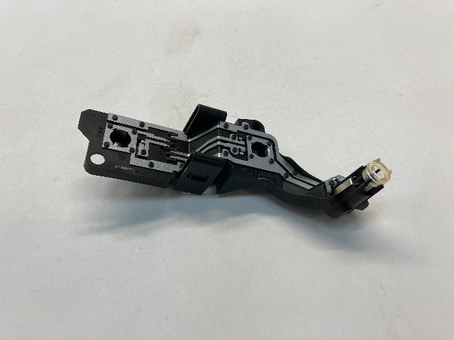 Mini Cooper Right Rear Taillight  Bulb Socket 63217166008 05-08 R50 R52 R53