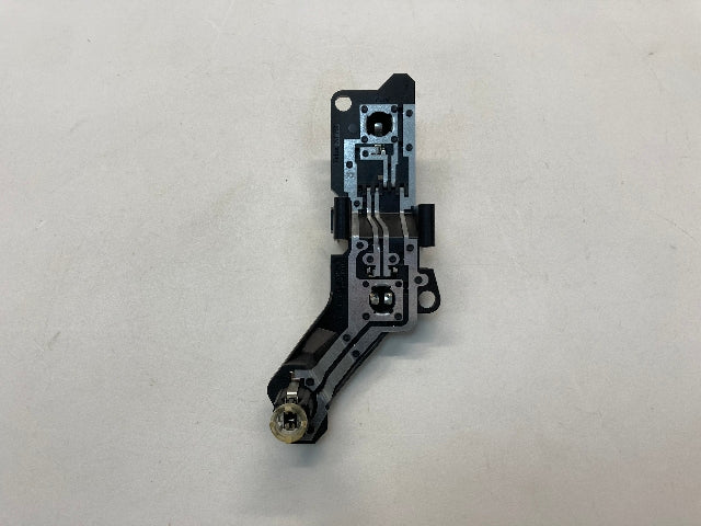 Mini Cooper Right Rear Taillight  Bulb Socket 63217166008 05-08 R50 R52 R53