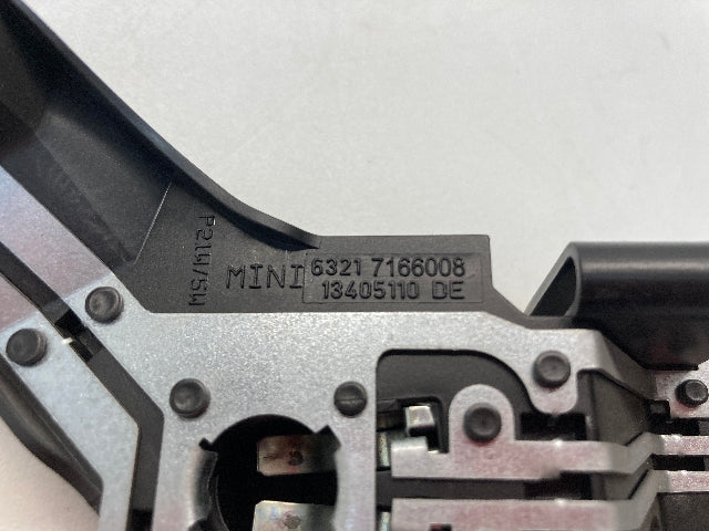 Mini Cooper Right Rear Taillight  Bulb Socket 63217166008 05-08 R50 R52 R53