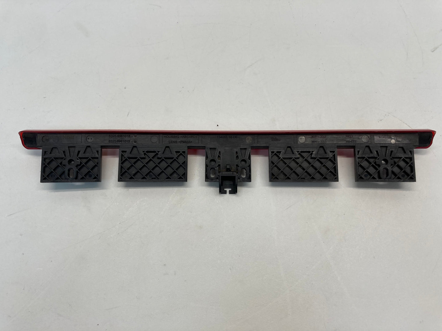 Mini Cooper Convertible Top Third Brake Light 63256961016 05-08 R52