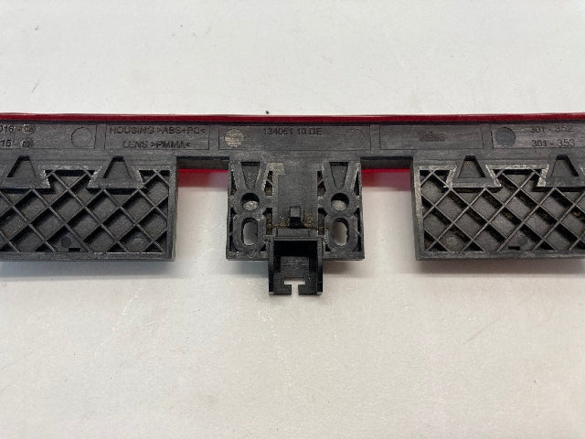 Mini Cooper Convertible Top Third Brake Light 63256961016 05-08 R52