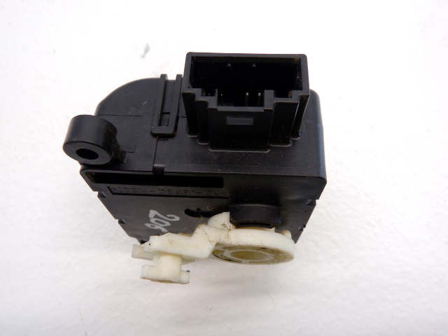 Mini Cooper AC Temperature Control Actuator 64116982669 04-08 R50 R52 R53