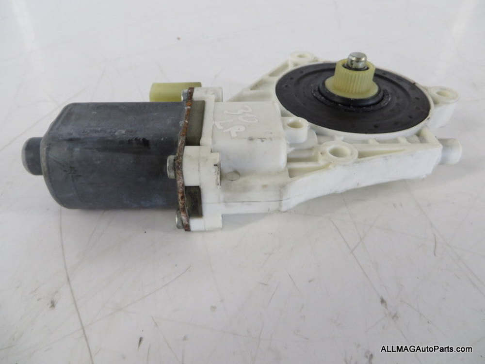 Mini Cooper Convertible Left Rear Quarter Glass Window Motor 67626934299 05-15 R52 R57