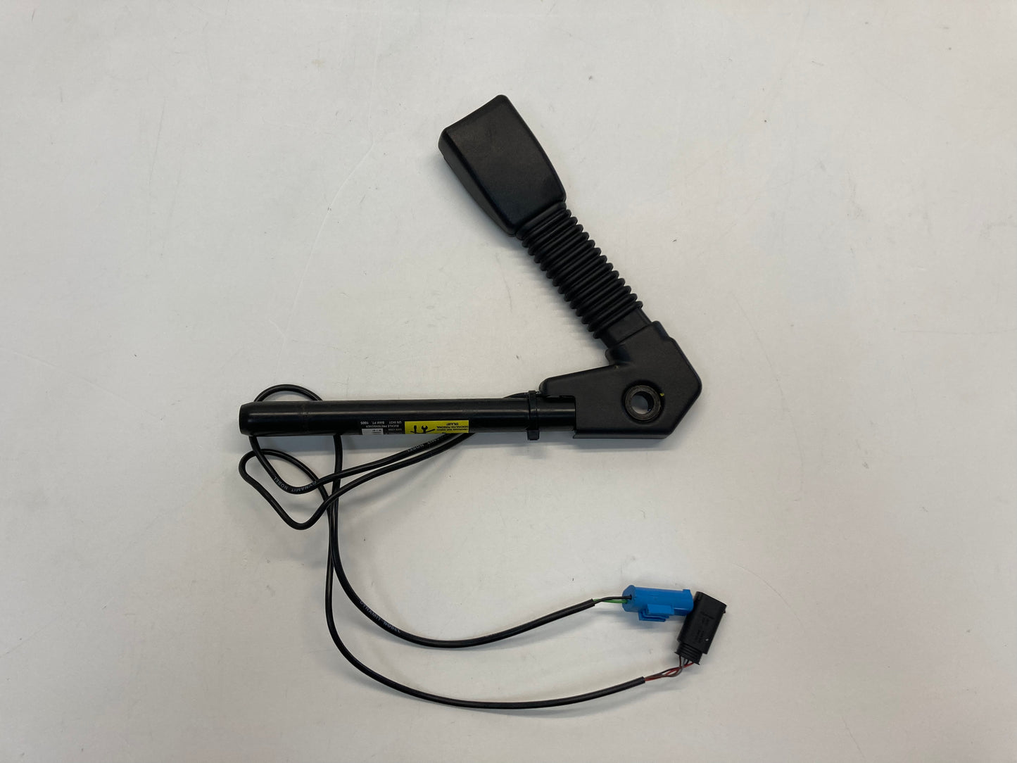 Mini Cooper Right Front Seat Belt Buckle 72111485967 2002-2005 R50 R52 R53