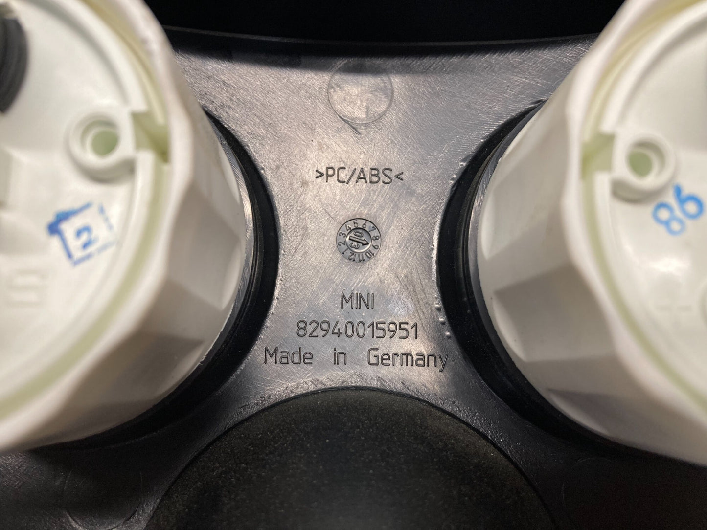 Mini Cooper Aftermarket Triple Gauge Pod R5x 515