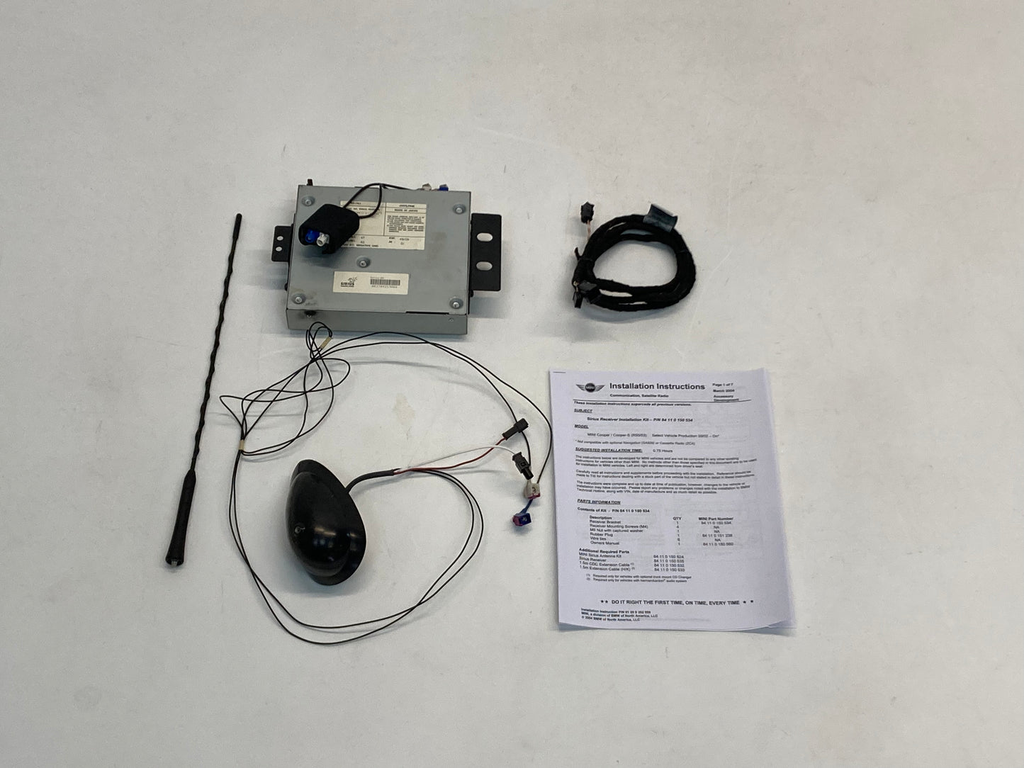 Mini Cooper Sirius Satellite Receiver Installation Kit 84110150534 02-06 R50 R53