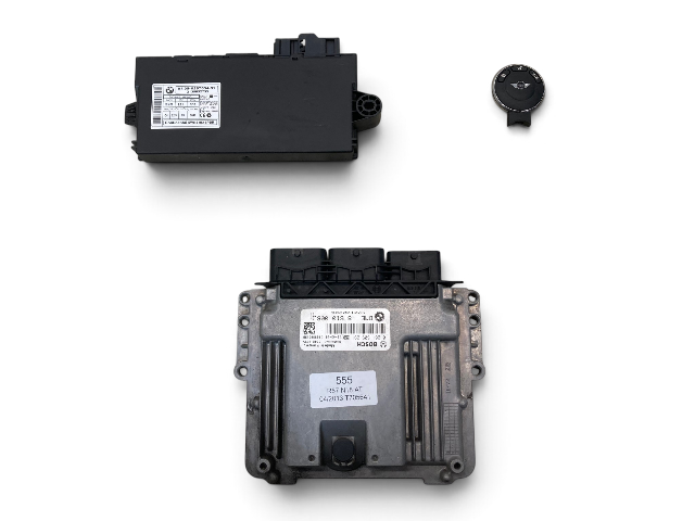 Mini Cooper S DME Set N18, Auto, w/o Comfort Access 12148621260 12-16 R5x R60 555
