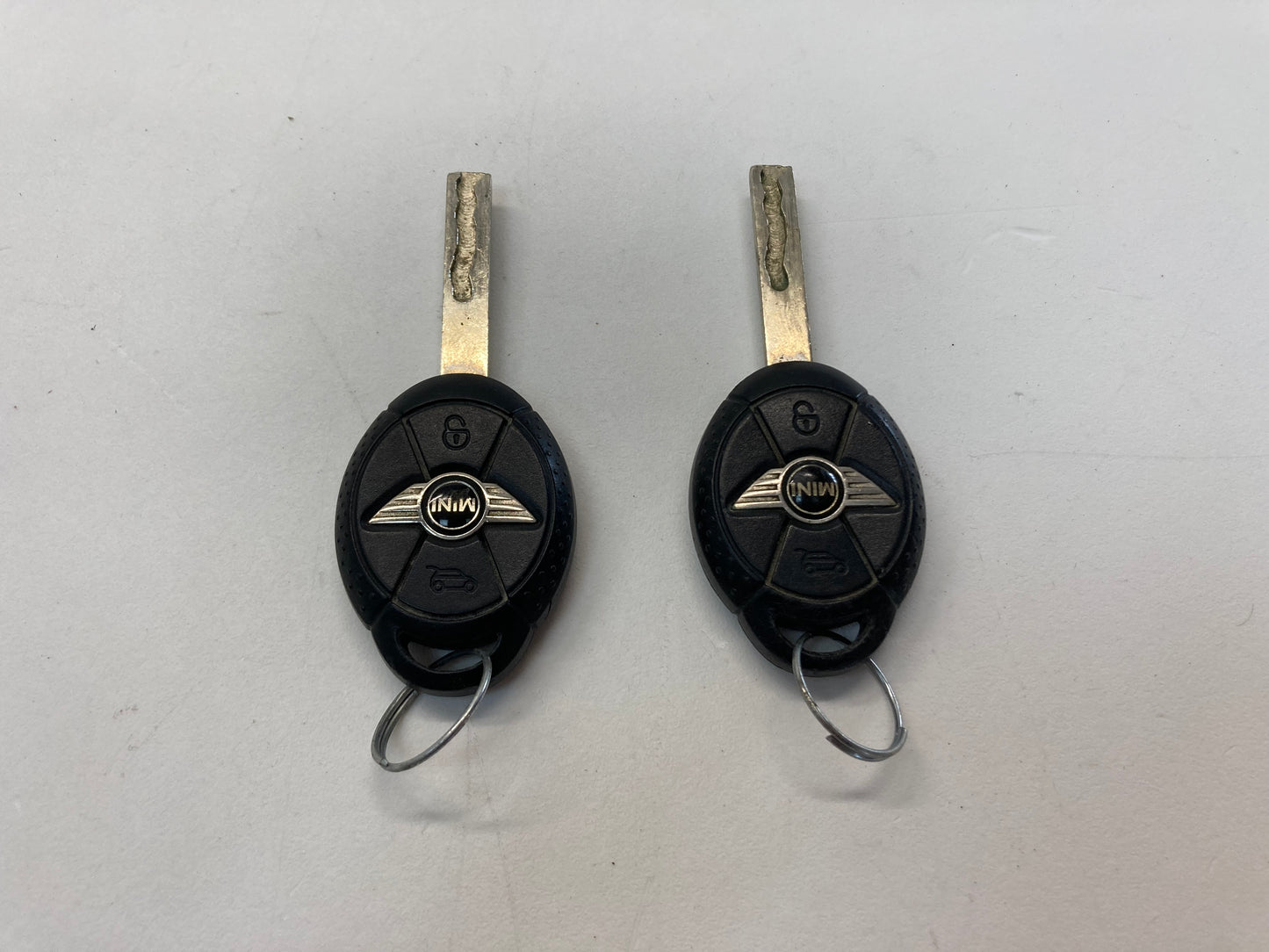 Mini Cooper S DME and Key Set Automatic W11 12147553735 05-08 R52 R53 423