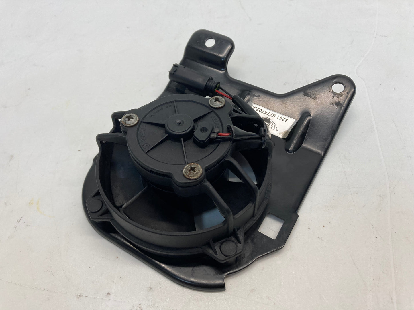 Mini Cooper Power Steering Pump Cooling Fan Without Grille 32416774609 02-08 R50 R52 R53