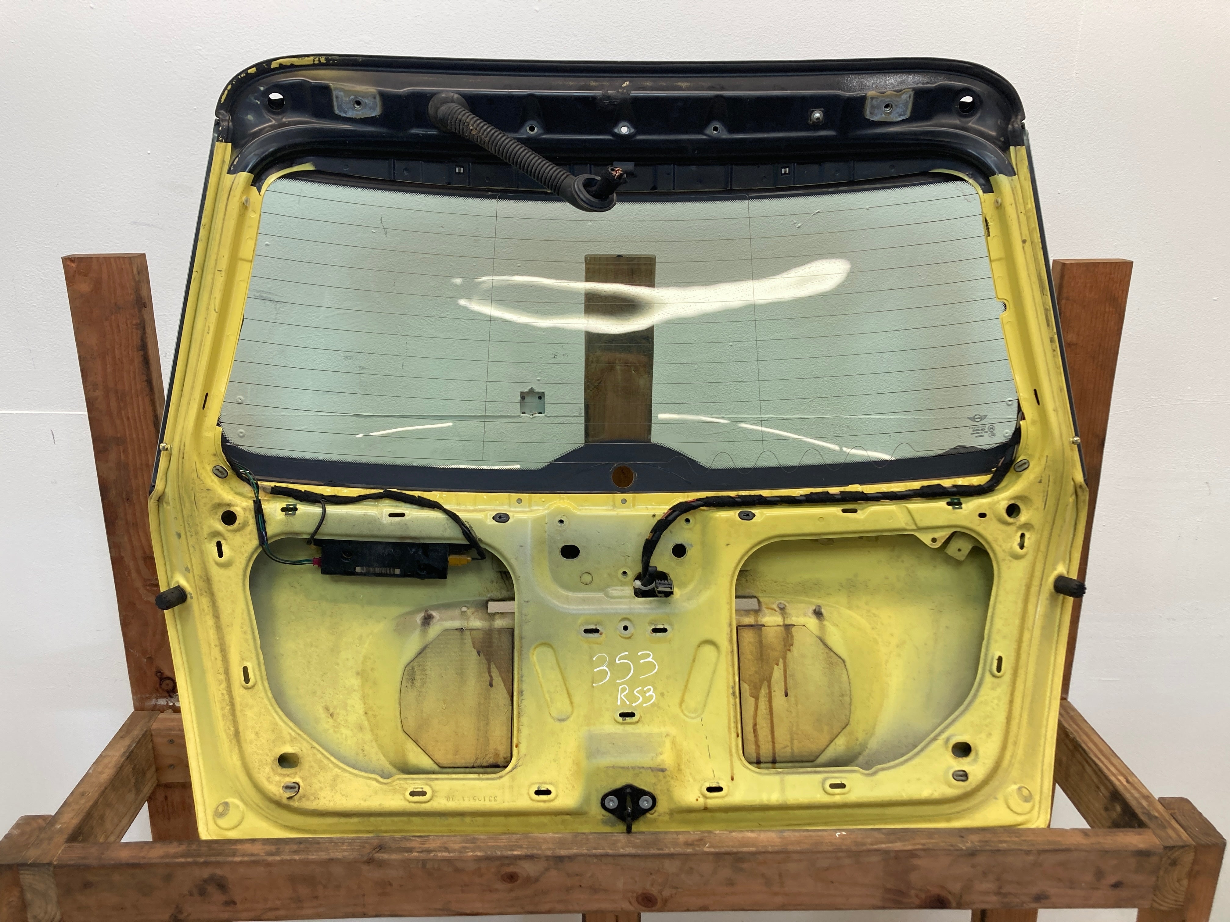 Mini Cooper Rear Hatch Liquid Yellow 41627139735 02-06 R50 R53 353
