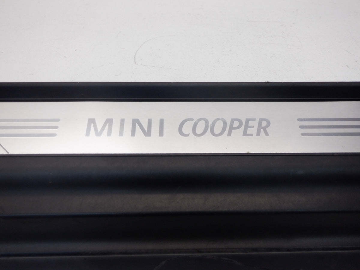 Mini Cooper Left Side Skirt Door Sill 51777147915 07-15 R56 R57 R58 R59 273