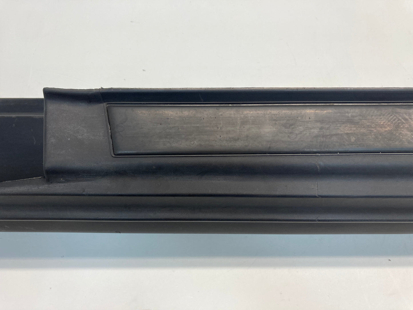Mini Cooper Bayswater Edition Right Side Skirt Door Sill 51777147916 07-15 R56 R57 R58 R59 401