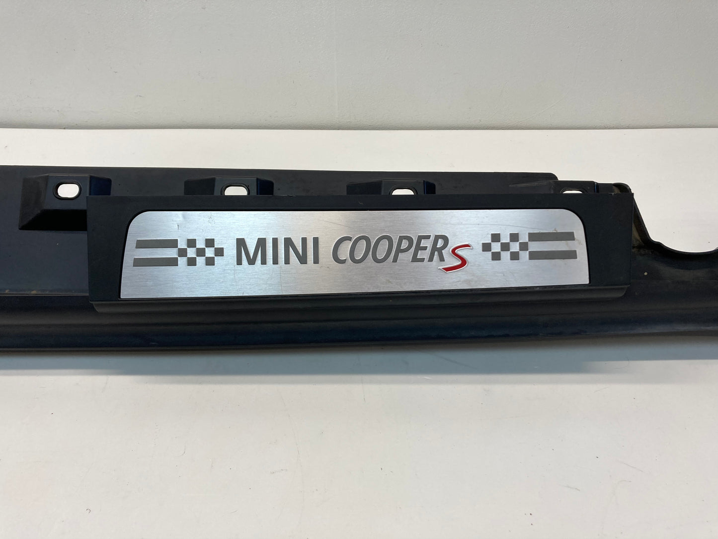 Mini Cooper Countryman Right Door Sill Side Skirt 51779801888 11-16 R60 402