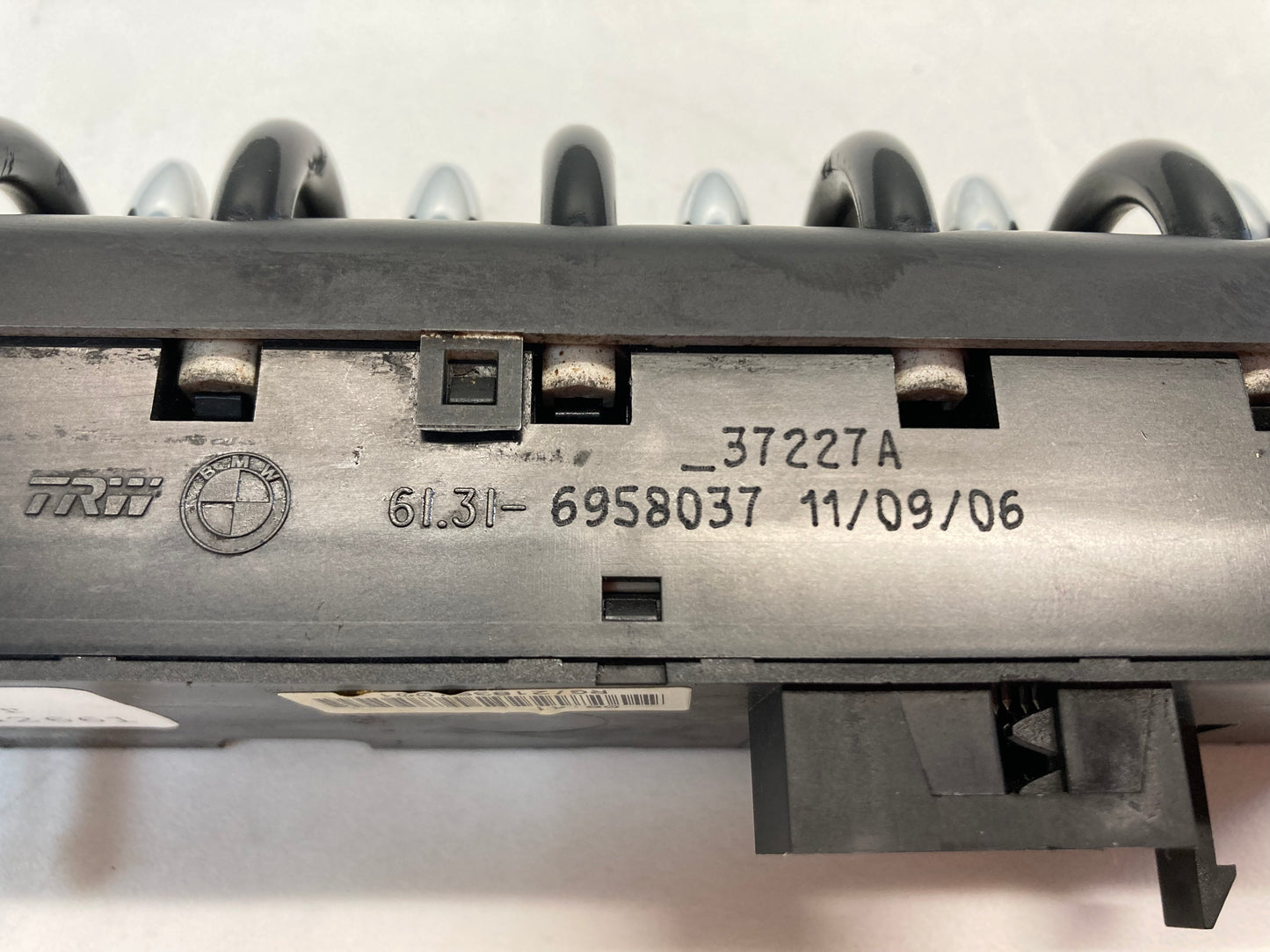 Mini Cooper Console Full Switch Panel 61316958037 05-08 R50 R52 R53