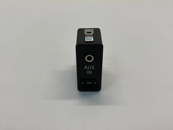 Mini Cooper AUX-In USB Input 84109237653 07-10 R55 R56 R57