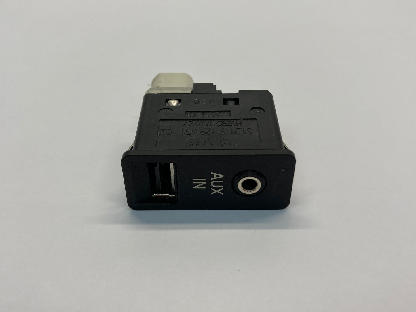 Mini Cooper AUX-In USB Input 84109237653 07-10 R55 R56 R57 – ALLMAG Auto  Parts
