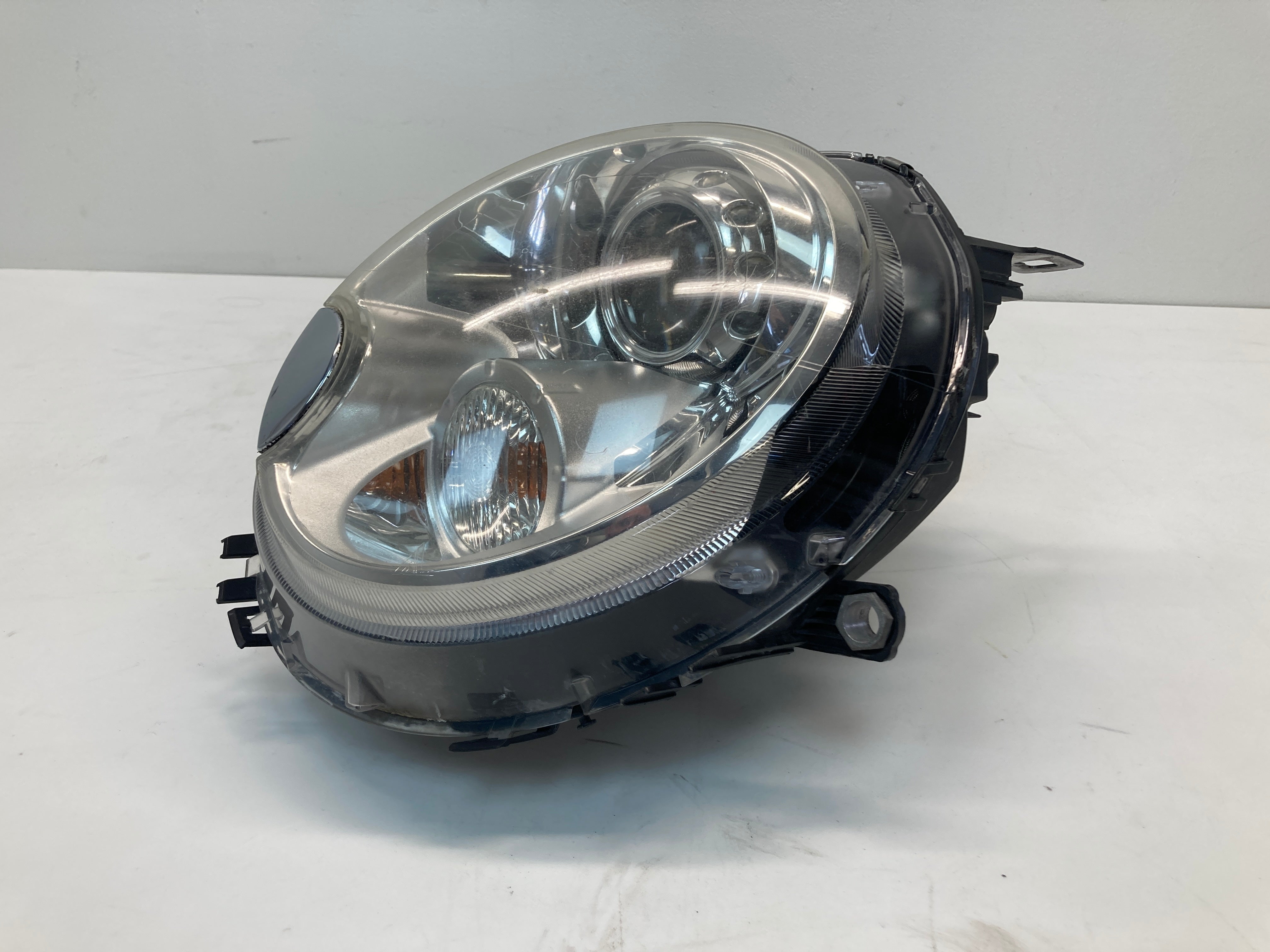 Mini Cooper Left Headlight Xenon w/ White Indicator 63127270025 07-15 R5x 352