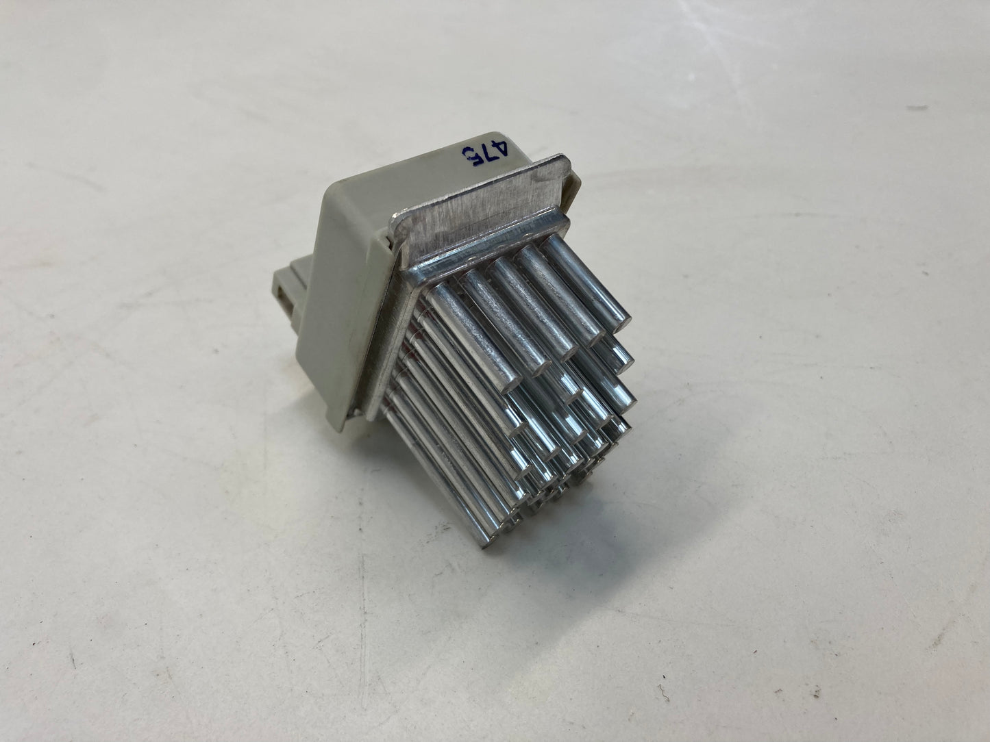 Mini Cooper Automatic AC Blower Motor Resistor 64111499122 02-08 R50 R52 R53