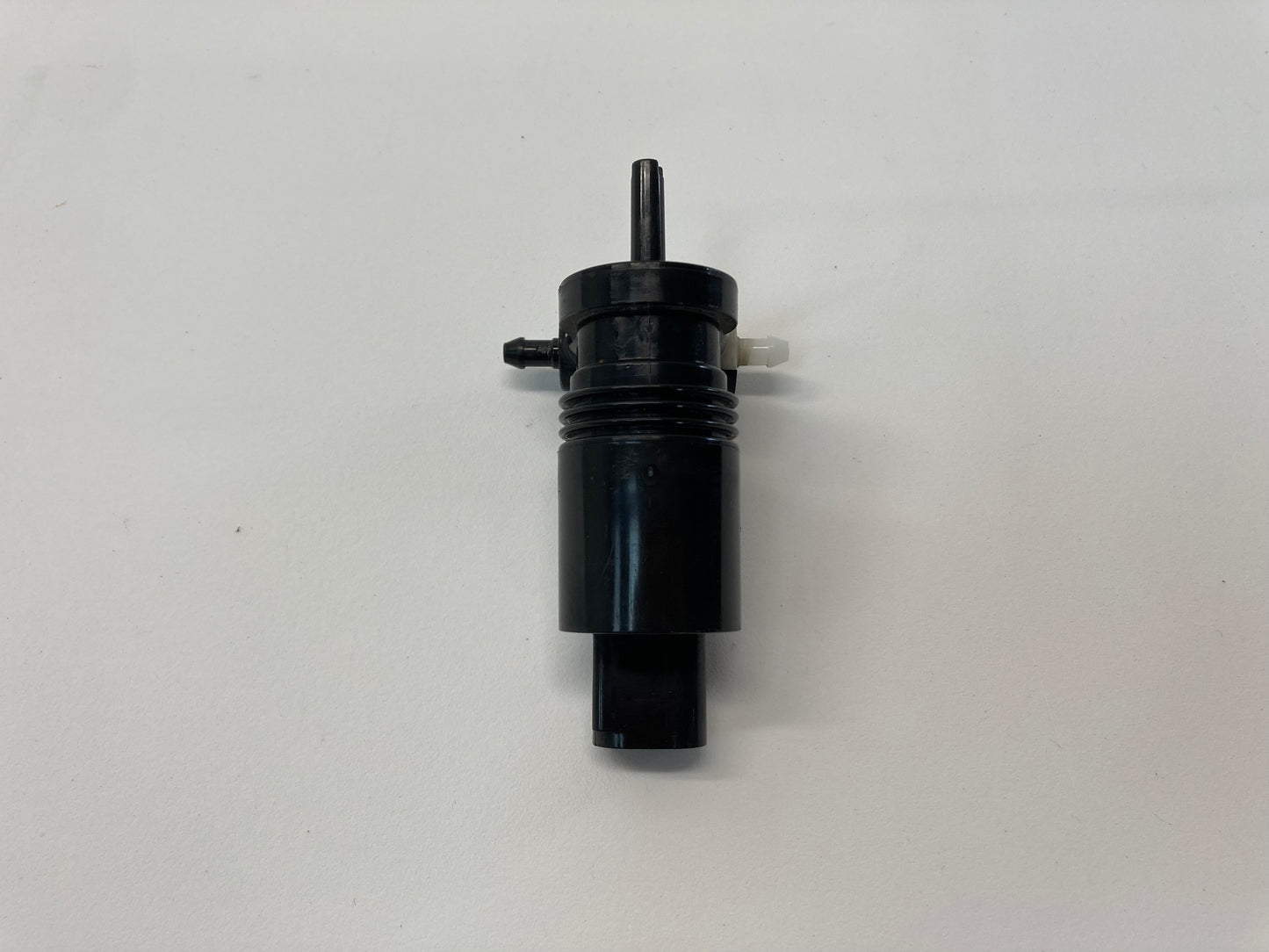 Mini Cooper Windshield Fluid Washer Pump 67126963854 05-06 R50 R53