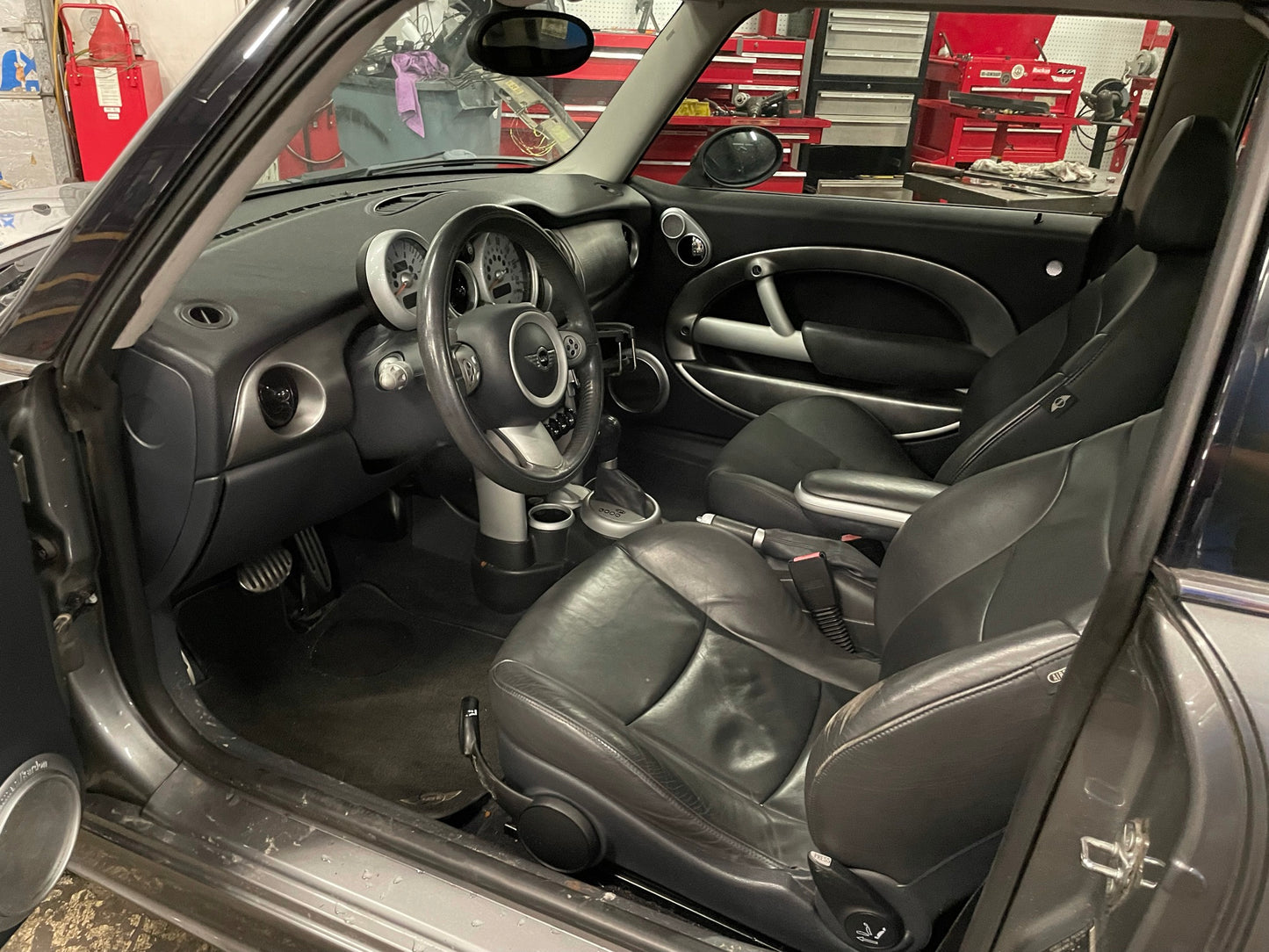 2006 MINI Cooper Hatchback S, New Parts Car (October 2021) Stk # 261
